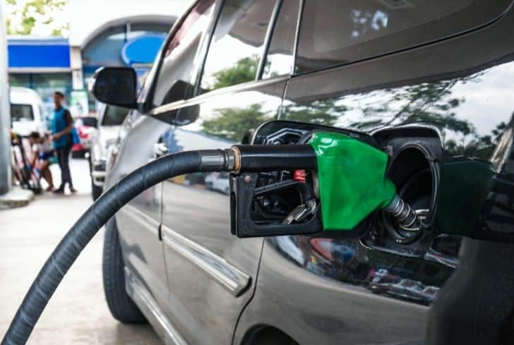 biodiesel-filled-in-car-tank