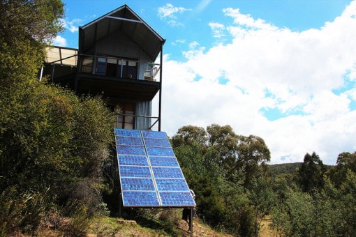 off-the-grid-using-solar