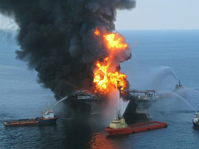 oil-rig-explosion-fire-disaster-environmental-disaster