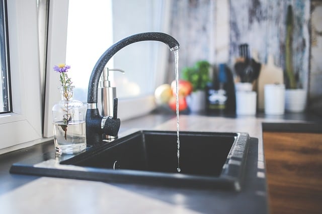 tap-black-faucet-kitchen-sink