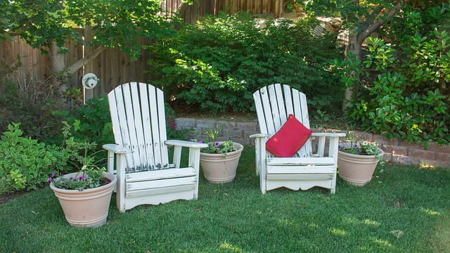 backyard-chairs-leisure-garden