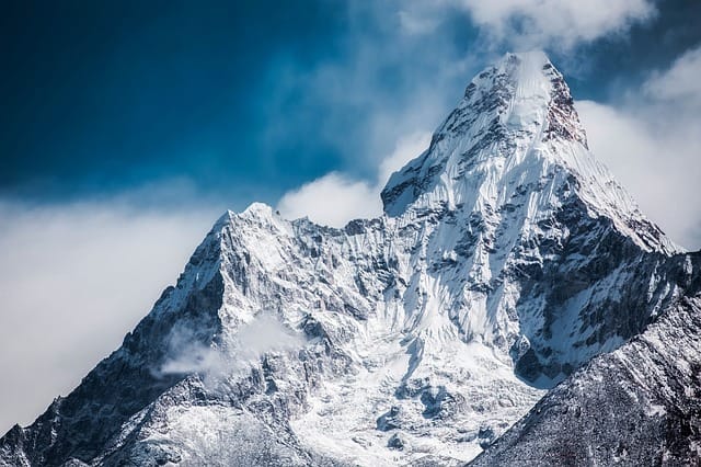 Himalaya mountain peak