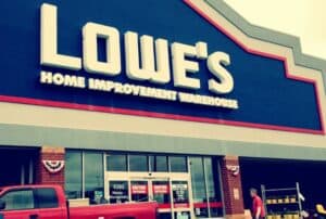 Lowes-store